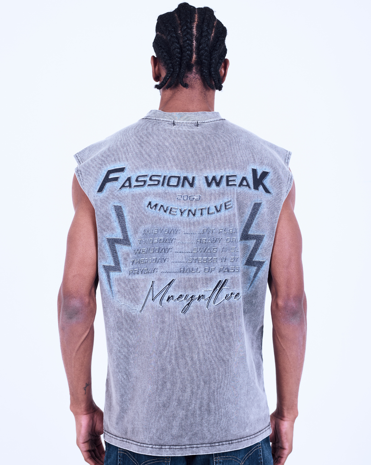 "Fassion Weak" Sleeveless T-Shirt